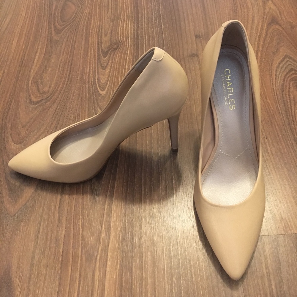 Charles by Charles David Nude pumps